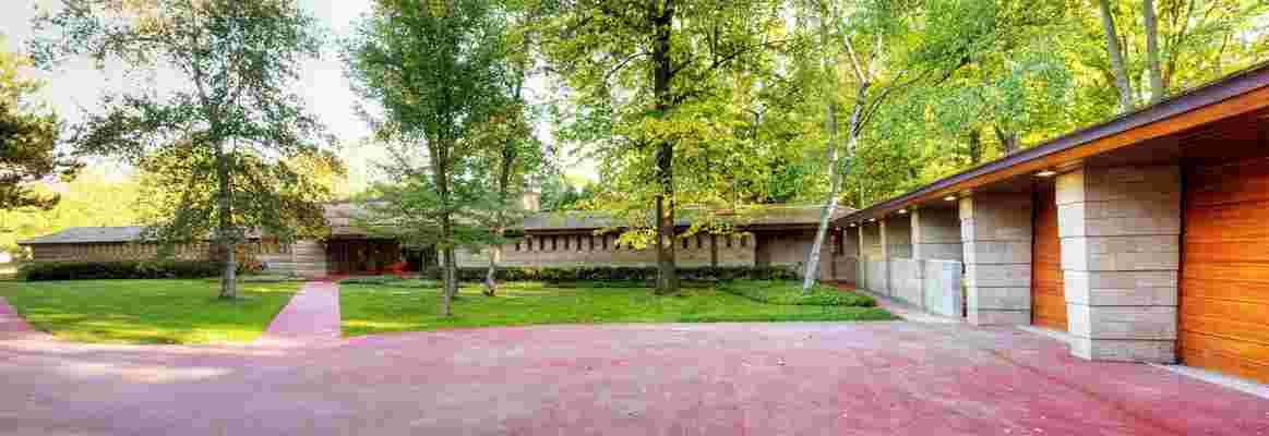 An Architect Breathes New Life into a Family's Frank Lloyd Wright House