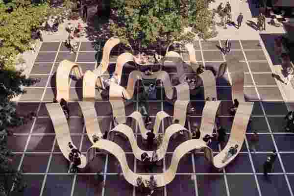 A Circular Oasis For Pedestrians That Does Not Disrupt Traffic!