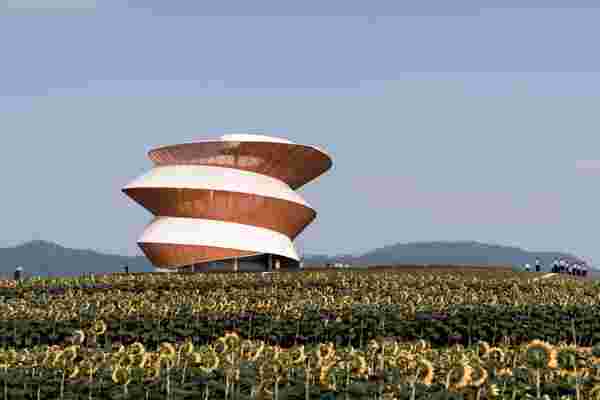 Twisting 810 degrees, this spiral tower provides unparalleled views of nature!