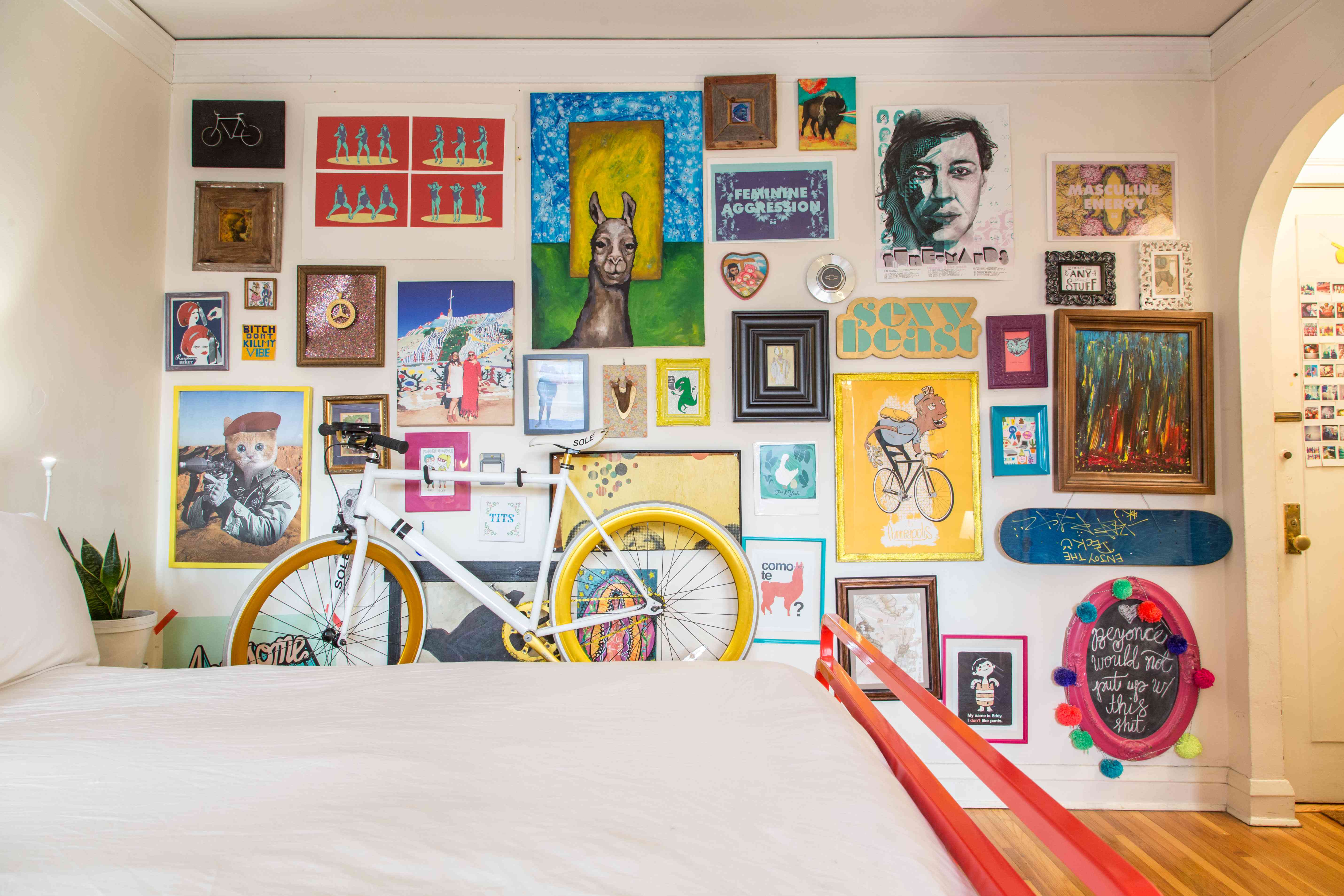 50 Gorgeous Gallery Walls You’ll Want to Try