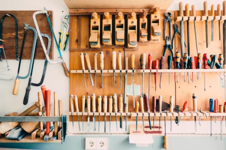 How to Start a Woodworking Club: Everything You Need to Know